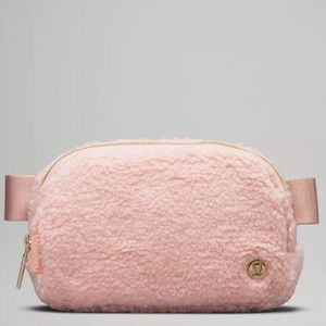 Lululemon everywhere belt bag pink and gold fleece